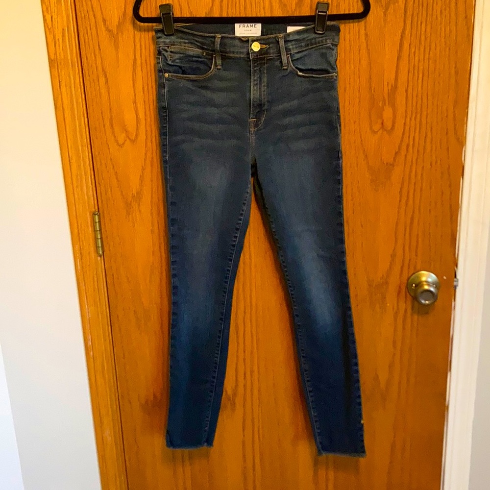 FRAME dark wash “Le High Skinny” Jeans